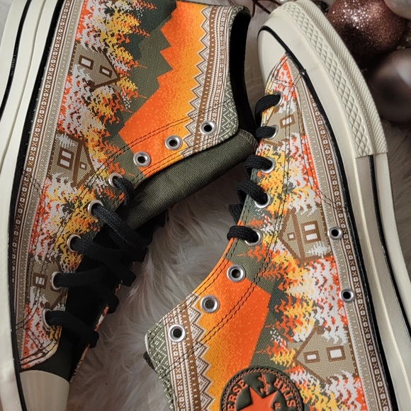 Converse Chuck 70 High Top Christmas Holiday Sweater Sneaker mens13 - Picture 3 of 7